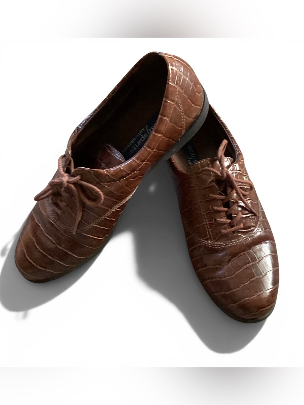 Easy Spirit Women’s Faux Croc Lace-Up Oxfords